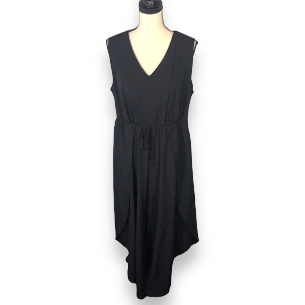 SHEIN Curve Black V-Neck Sleeveless Jumpsuit Size 1XL High Leg Slit Capri